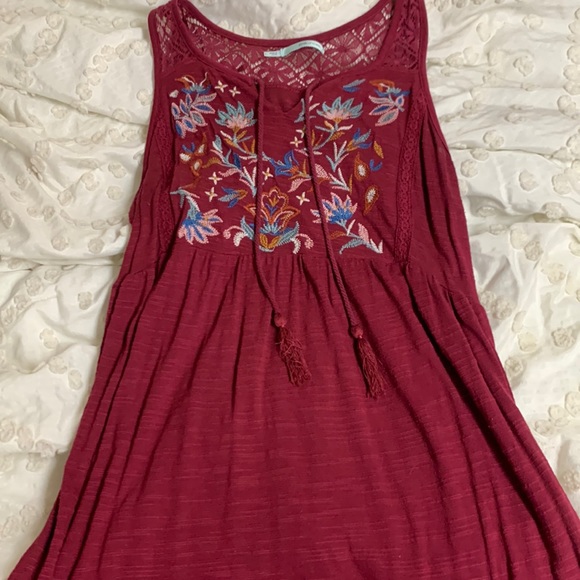 Maurice’s embroidered tank - Picture 1 of 1